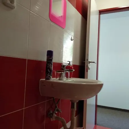 Rodinné Vinařství Mikulenkovi * Velke Zernoseky